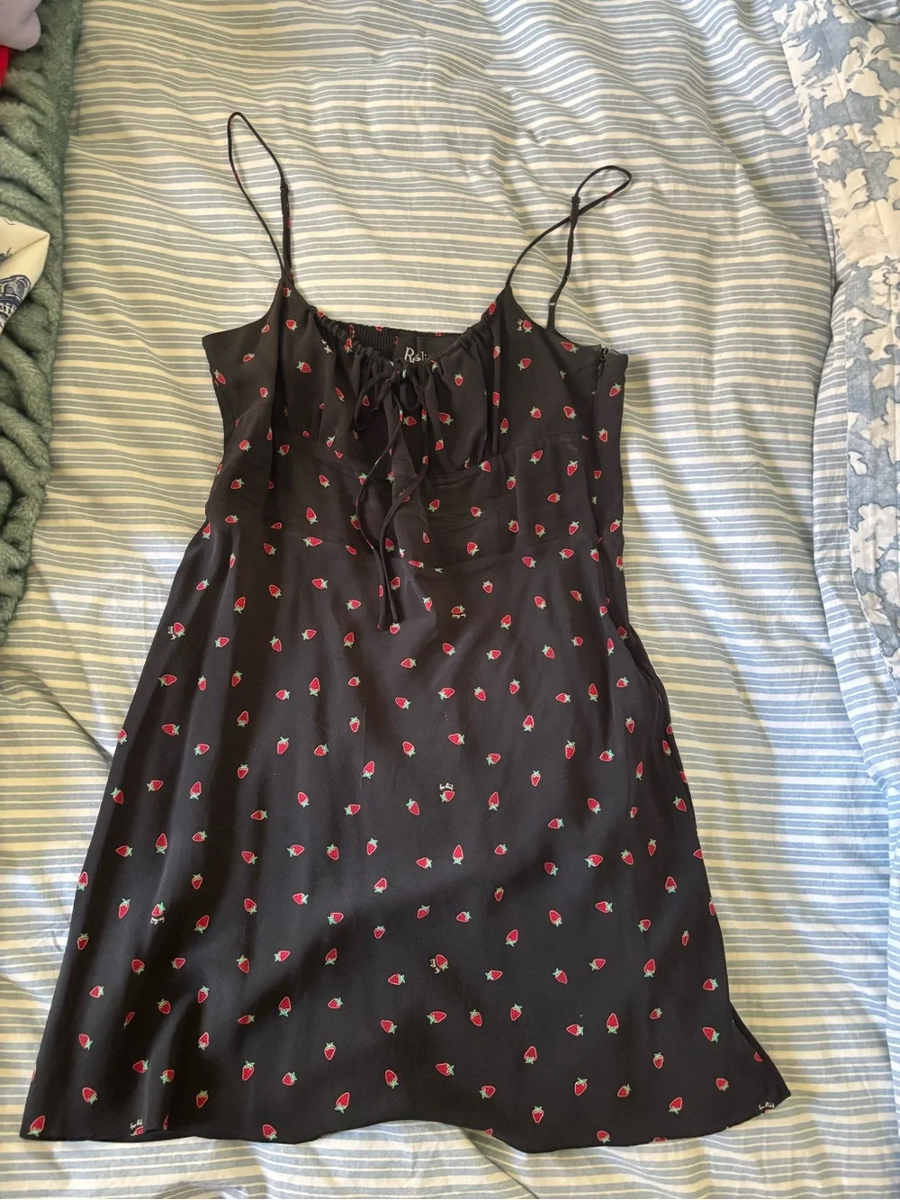 Realisation Par Inez Dress in Black Strawberry - Picture 6 of 6